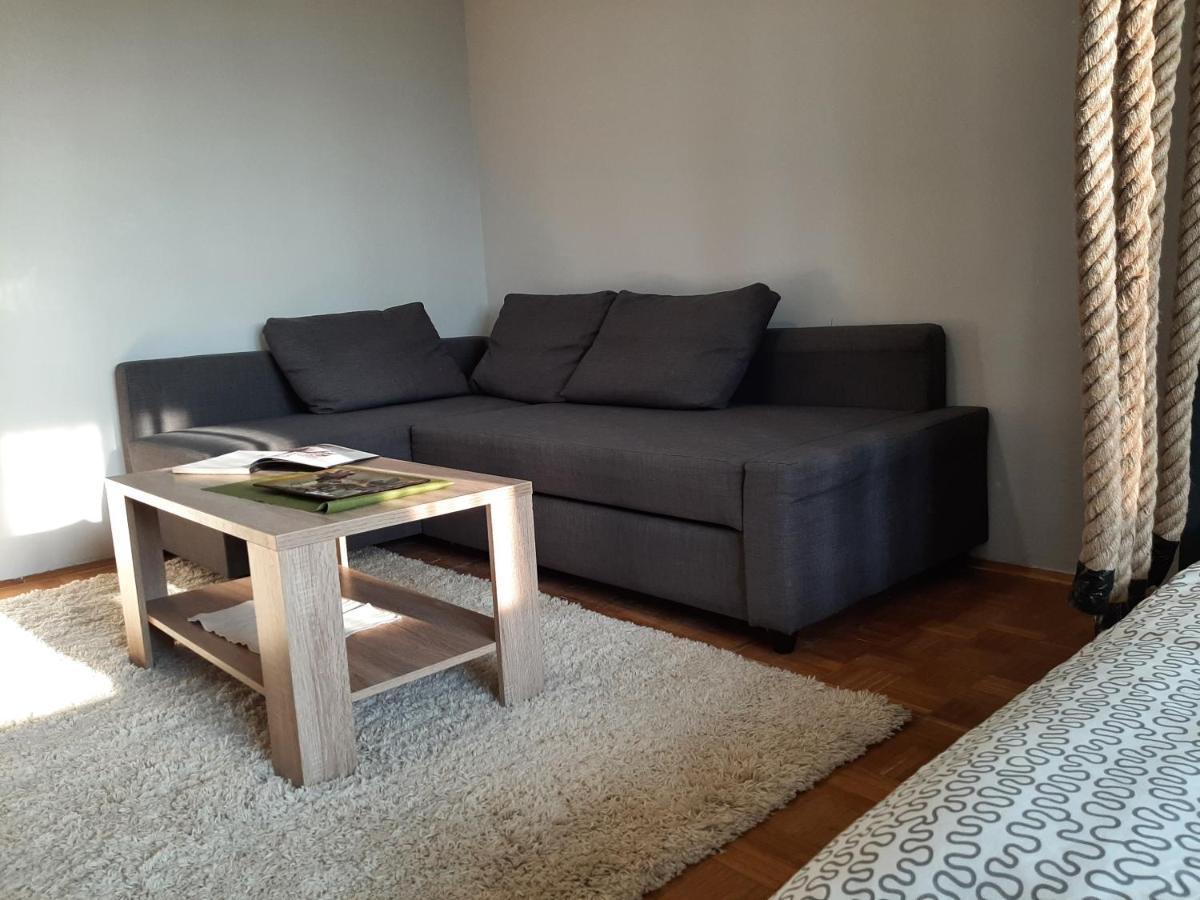 Vuk Apartment Cacak Luaran gambar