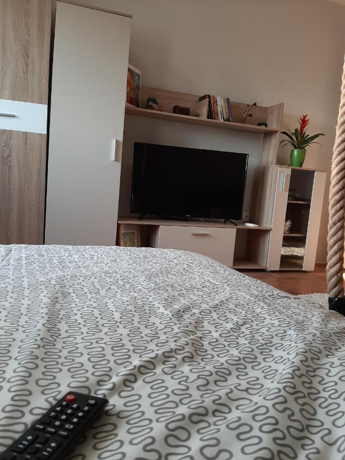 Vuk Apartment Cacak Luaran gambar